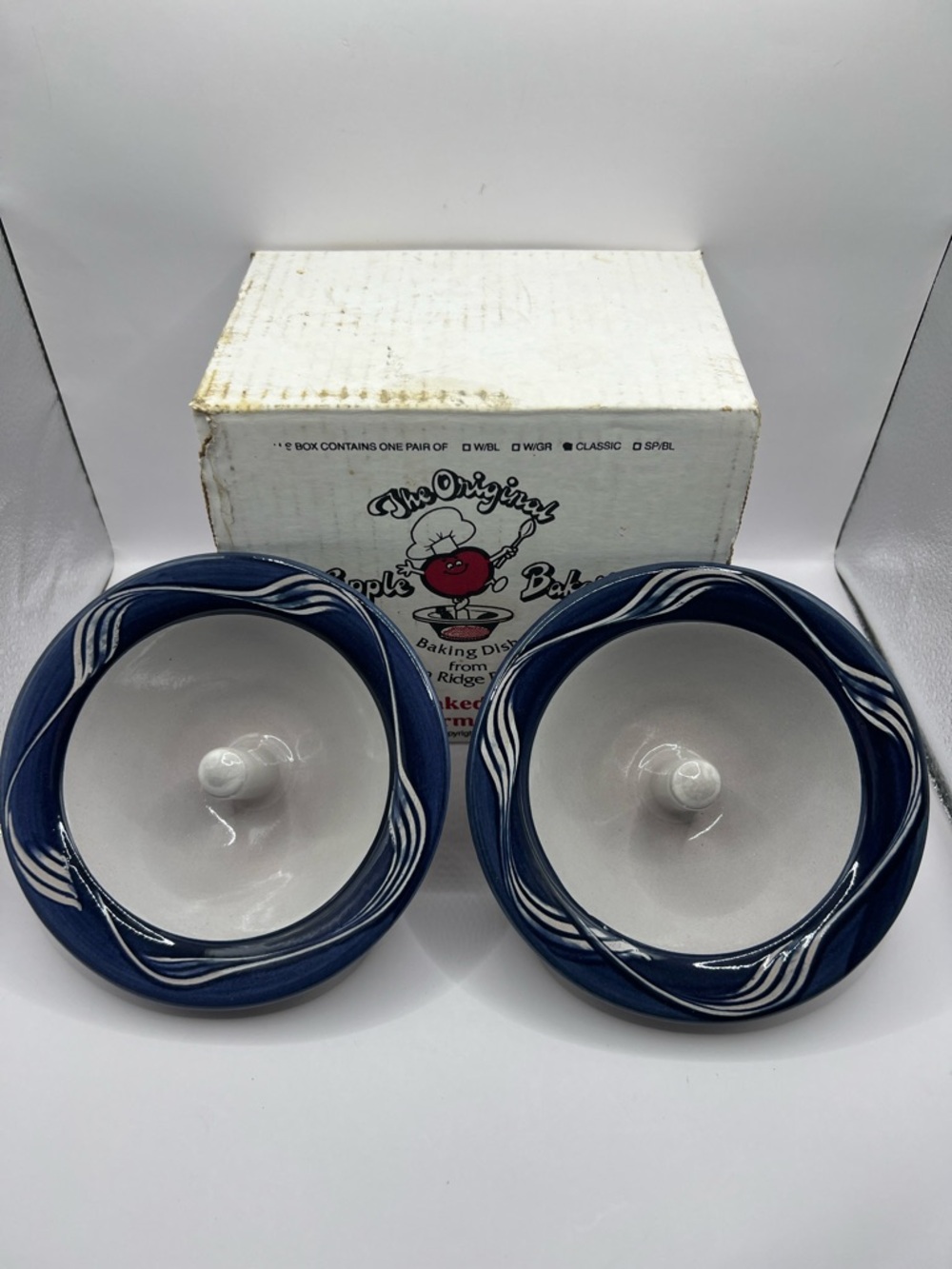 VINTAGE NEW IN BOX Set 2 The Original Apple Baker Stoneware Baking Dish BLUE